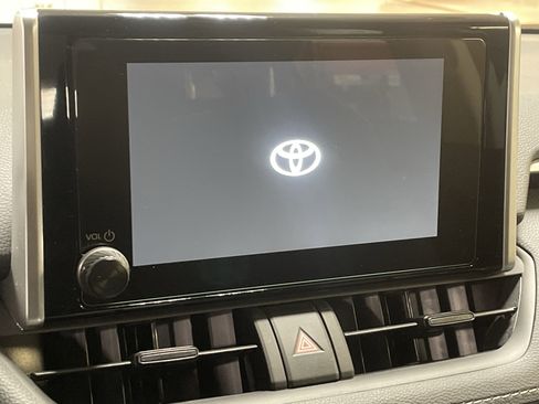 Used 2025 Toyota RAV4 LE image 23