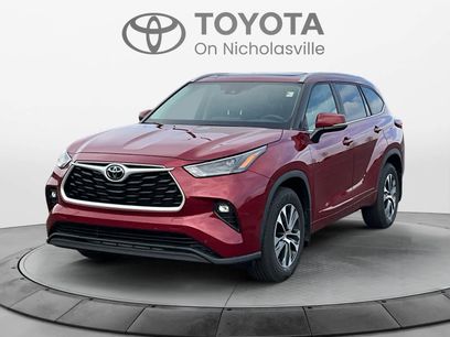 Used 2023 Toyota Highlander XLE