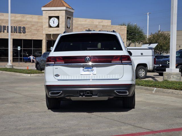 Used 2024 Volkswagen Atlas SE w/ Panoramic Sunroof Package FWD image 7