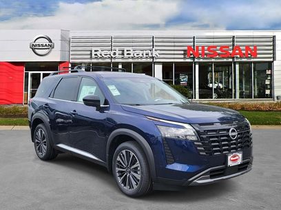 New 2026 Nissan Pathfinder Platinum w/ Cargo Package