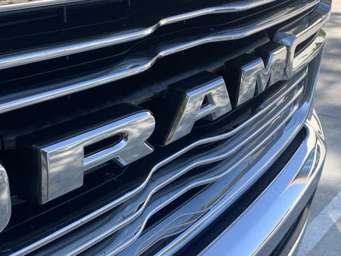 Used 2019 RAM 1500 Laramie image 6