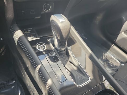Certified 2024 Nissan Kicks SV FWD image 29