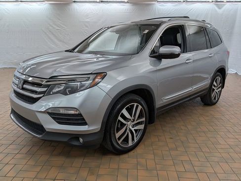 Used 2018 Honda Pilot Elite image 3