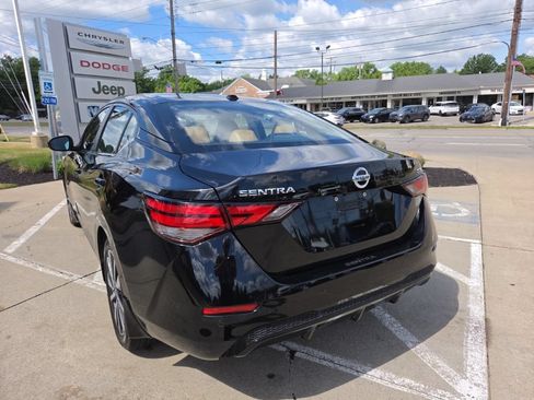 Used 2020 Nissan Sentra SV w/ SV Premium Package FWD image 9