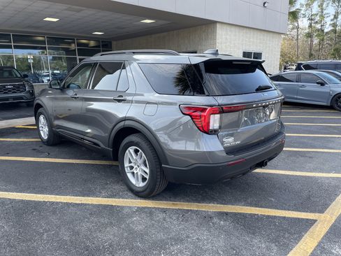New 2026 Ford Explorer Active image 6