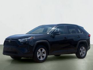 Used 2025 Toyota RAV4 XLE FWD video 2