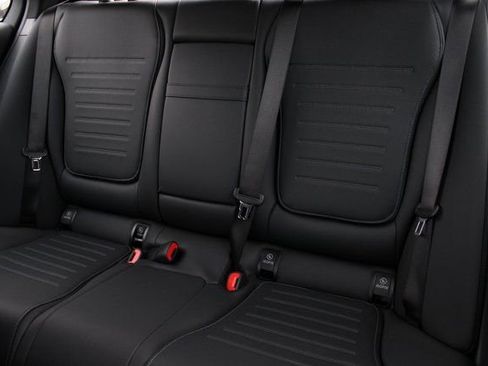 Used 2024 Mercedes-Benz C 300 4MATIC Sedan image 8