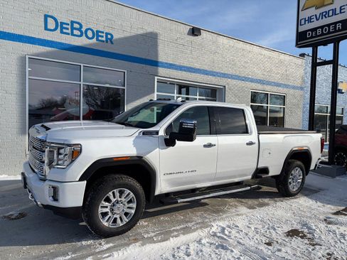 Used 2023 GMC Sierra 2500 Denali image 1