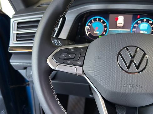 New 2026 Volkswagen Atlas Cross Sport SE FWD image 14