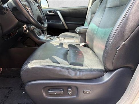 Used 2009 Toyota Highlander Sport w/ Extra Value Pkg 6 FWD image 12