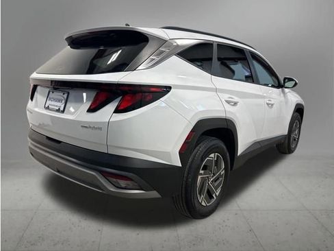 Used 2025 Hyundai Tucson Blue image 5