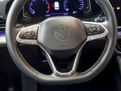 Used 2022 Volkswagen Taos SEL AWD/4WD image 18