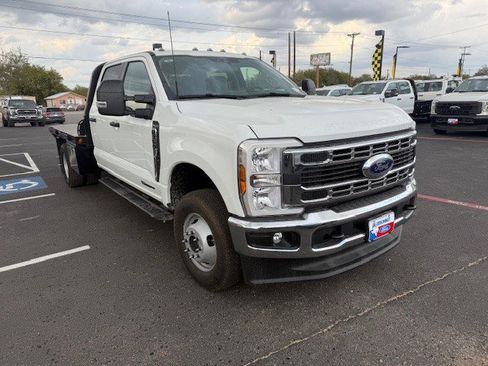 New 2025 Ford F350 XL w/ XL Chrome Package image 4