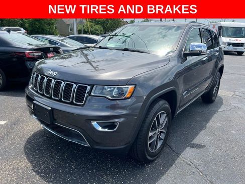 Used 2018 Jeep Grand Cherokee Limited AWD/4WD image 2