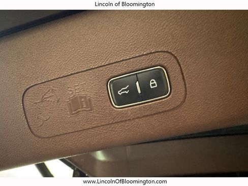 Certified 2023 Lincoln Aviator Black Label w/ Dynamic Handling Package AWD/4WD image 34