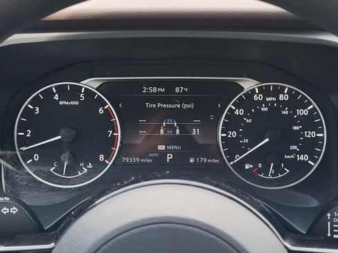 Used 2023 Nissan Rogue SV image 14