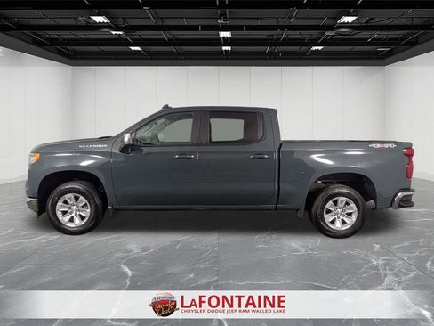 Used 2025 Chevrolet Silverado 1500 LT image 2