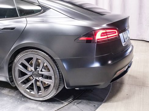 Used 2023 Tesla Model S Standard Range image 8