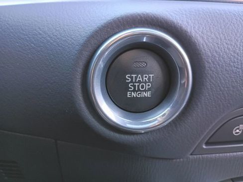 New 2025 MAZDA CX-5 Signature image 31