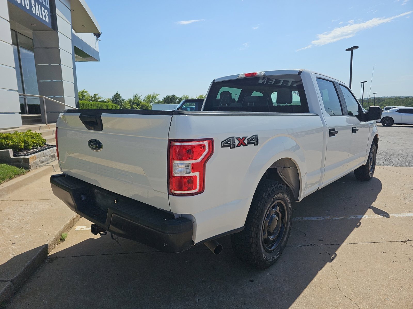 Used 2018 Ford F150 XL w/ Equipment Group 101A Mid AWD/4WD image 4