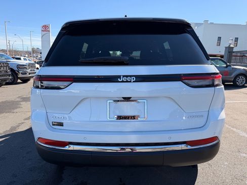 New 2026 Jeep Grand Cherokee Laredo AWD/4WD image 6
