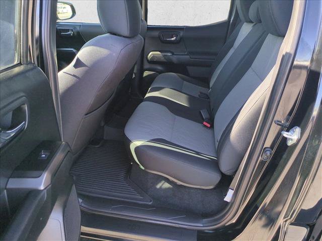 Used 2021 Toyota Tacoma TRD Sport w/ Technology Package AWD/4WD image 18