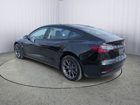 Used 2022 Tesla Model 3 image 4