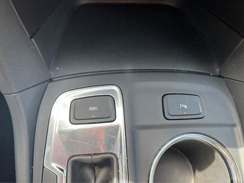 Used 2024 Chevrolet Equinox LT AWD/4WD image 24