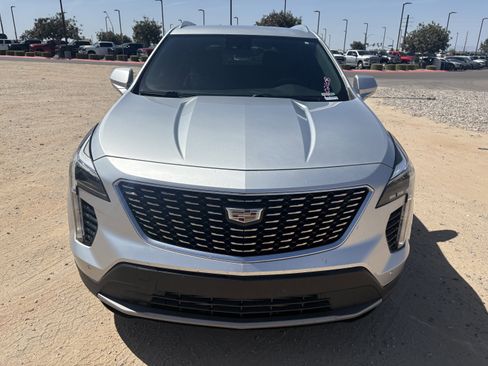 Used 2020 Cadillac XT4 Premium Luxury FWD image 8