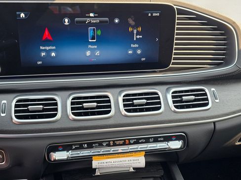 New 2026 Mercedes-Benz GLS 450 4MATIC image 15