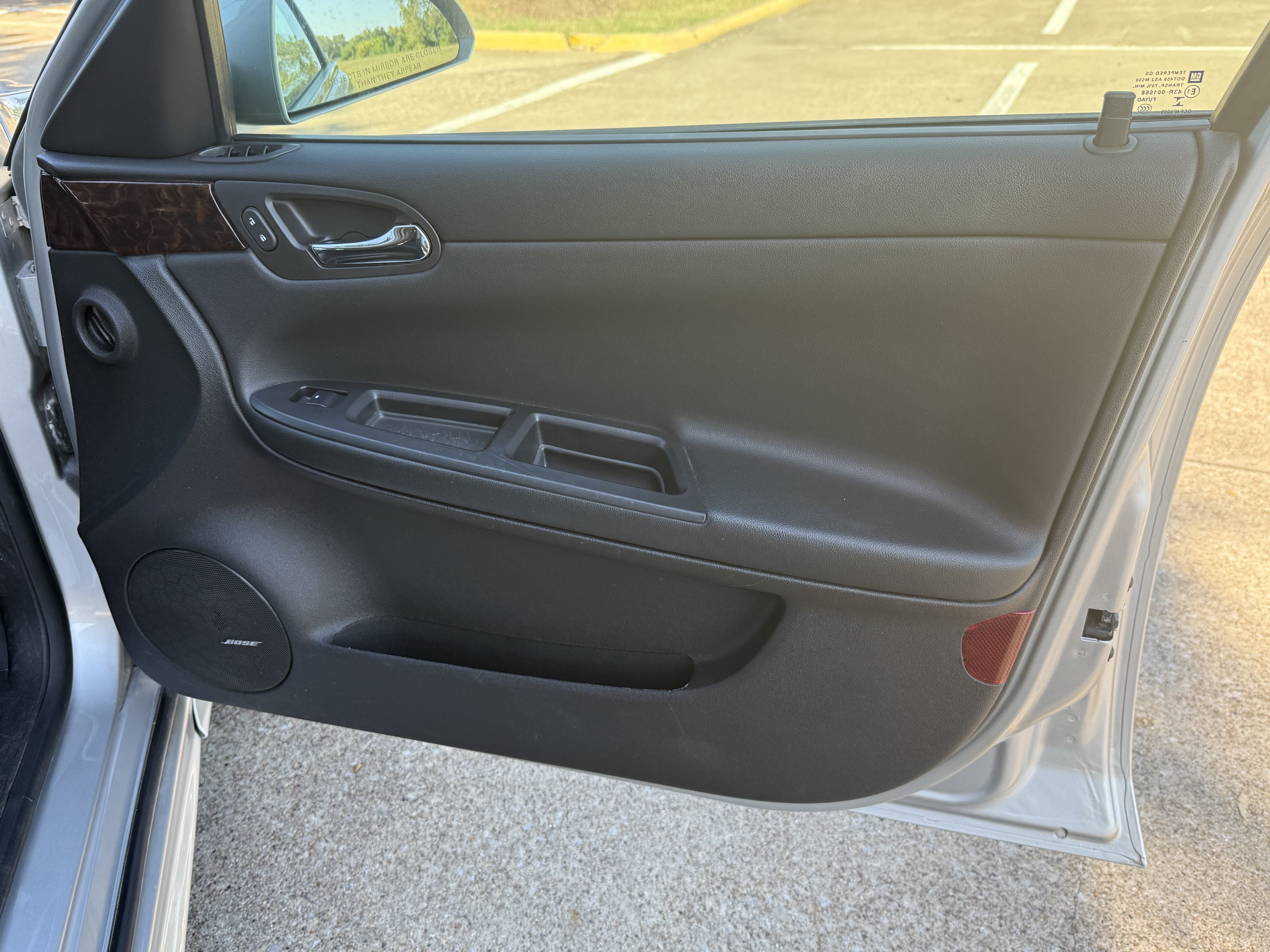 Used 2016 Chevrolet Impala LTZ FWD image 14