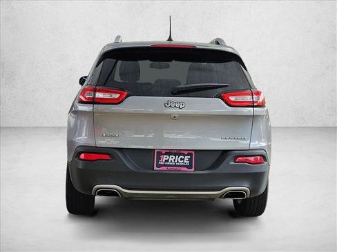 Used 2016 Jeep Cherokee Limited AWD/4WD image 6