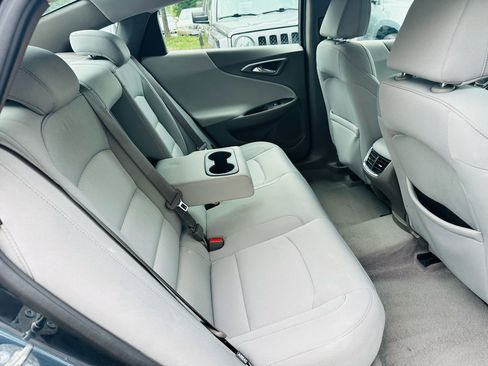 Used 2019 Chevrolet Malibu LT image 24