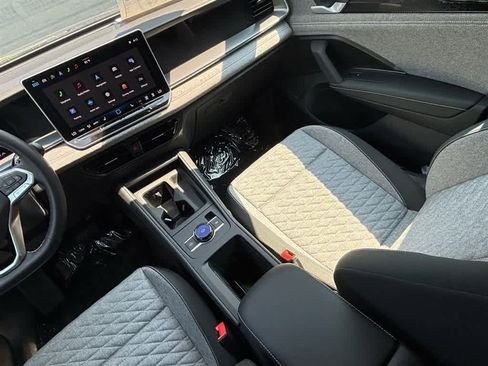 New 2025 Volkswagen Tiguan S image 17