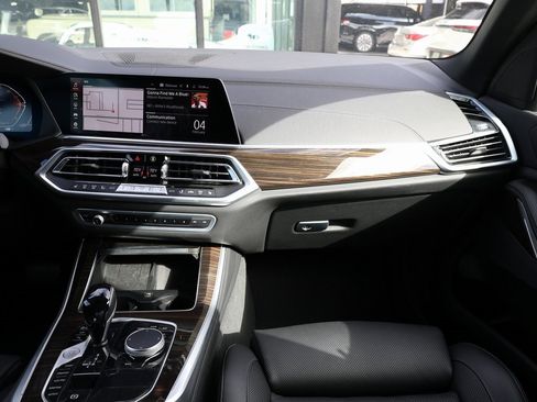 Used 2023 BMW X5 sDrive40i w/ Parking Assistance Package image 28