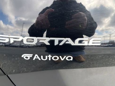 Used 2023 Kia Sportage X-Line w/ X-Line Premium Package AWD/4WD image 11