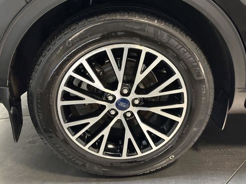 Used 2022 Ford Escape SE w/ Convenience Package image 16