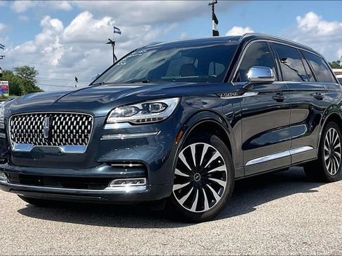 Used 2022 Lincoln Aviator Black Label Grand Touring AWD/4WD image 2