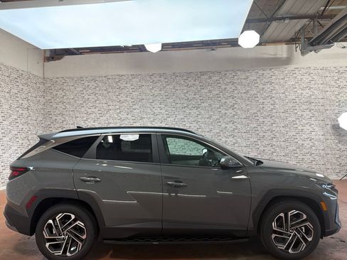 New 2026 Hyundai Tucson SEL Plus FWD image 8