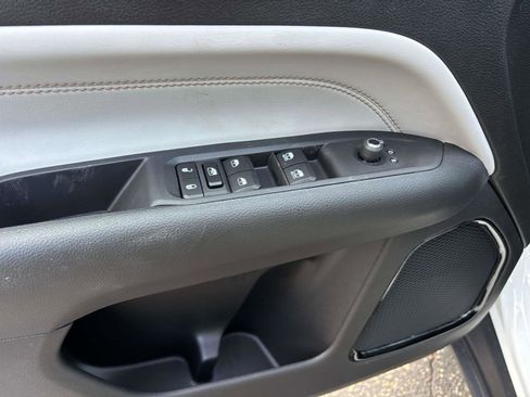 New 2026 Jeep Compass Limited image 9