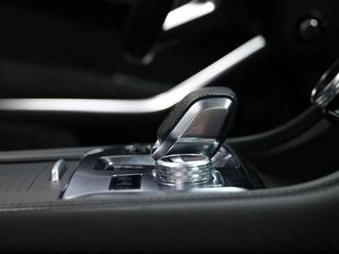 Used 2021 Jaguar F-PACE SVR image 87