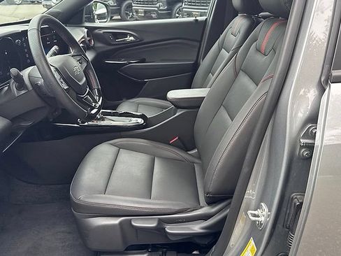 Certified 2024 Chevrolet Trax RS w/ Driver Confidence Package FWD image 14