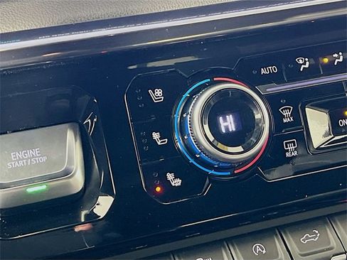 Used 2022 GMC Sierra 1500 AT4 w/ AT4 Premium Package image 22