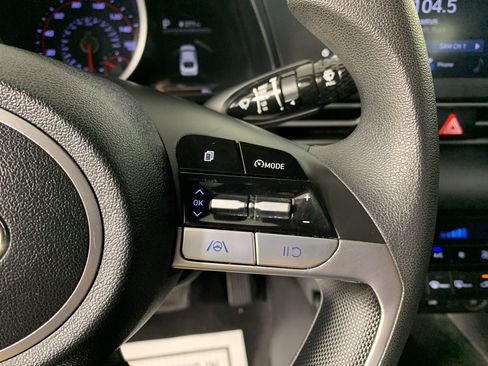 Used 2021 Hyundai Elantra SEL FWD image 19