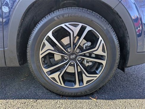 Used 2019 Hyundai Santa Fe Limited image 11