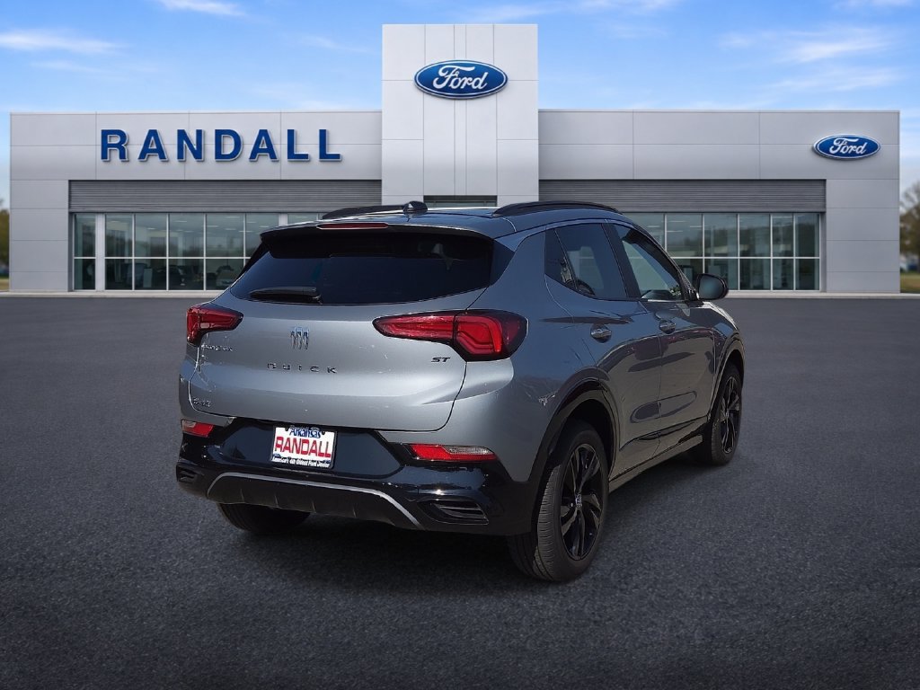 Used 2024 Buick Encore GX Sport Touring w/ Comfort Package FWD image 5