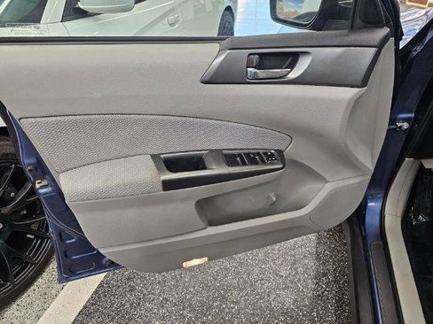 Used 2013 Subaru Forester 2.5X Premium w/ Popular Pkg 1 AWD/4WD image 26