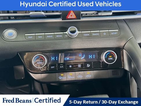 Certified 2024 Hyundai Elantra SEL image 27