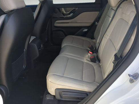 New 2026 Lincoln Corsair Premiere FWD image 21