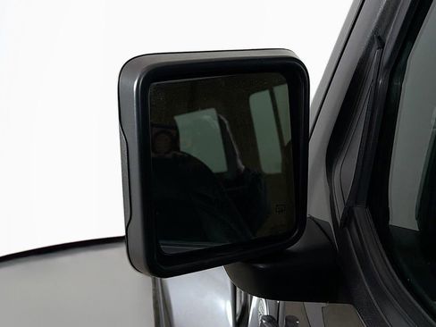 Used 2021 Jeep Wrangler Unlimited Sahara image 23